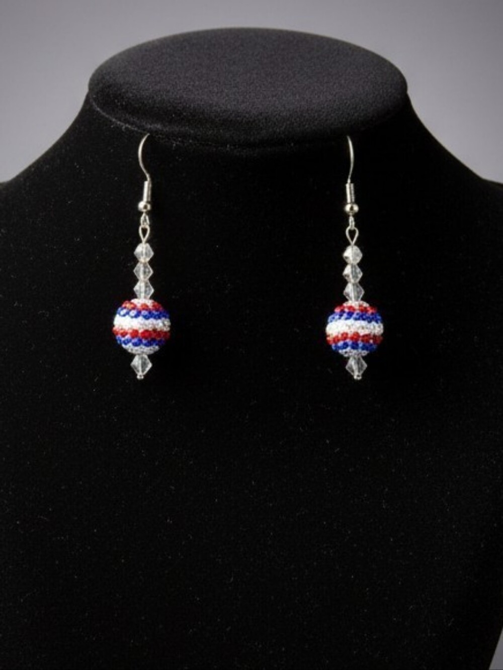 NWT Elegant Beaded Drop Earrings